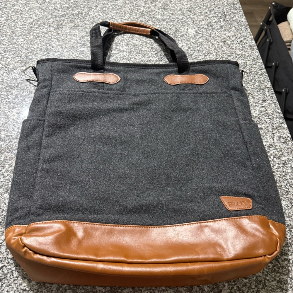 Chic Field & Co. Campster Wool 15” Computer Tote